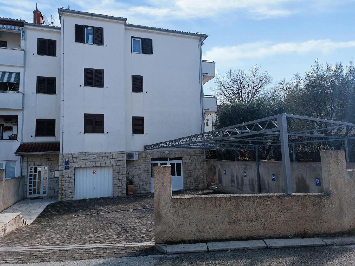 Apartments Jelovac Пореч Екстер'єр фото